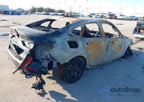 2022 BMW 228 Gran Coupe I xDrive z USA, uszkodzony, nr VIN WBA73AK09N7K85348